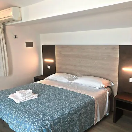 Del Falco 3* Cervia